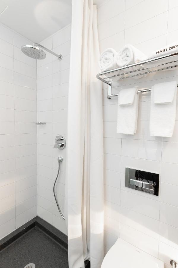 Pod Pads Times Square Hotel นิวยอร์ก ภายนอก รูปภาพ